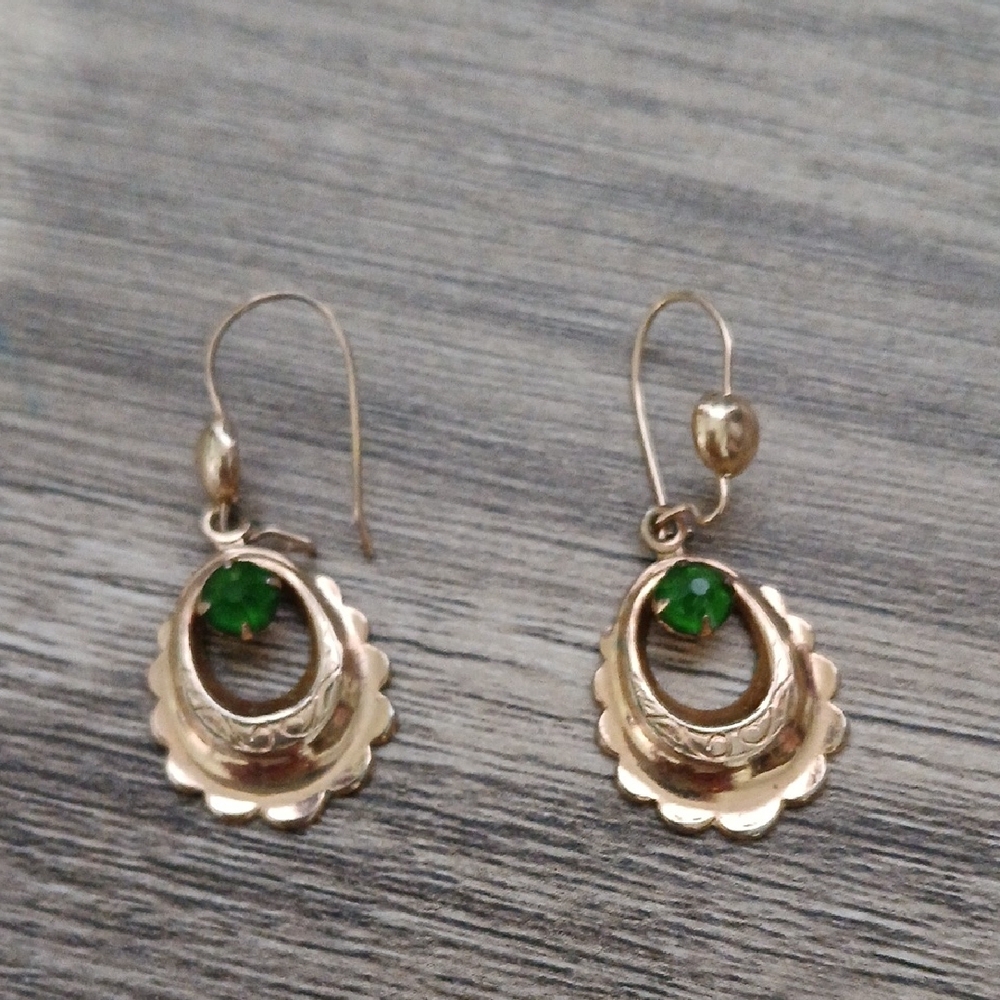 Elegant Gold and Green Earrings